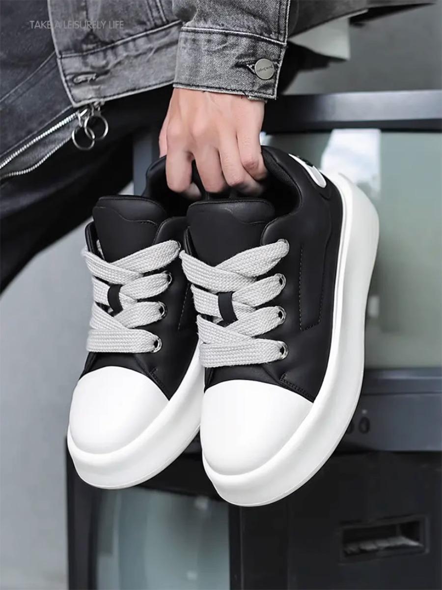 2025 New Men's Casual Sneakers Versatile Running Lifestyle Shoes for Men Trendy Retro Athletic Shoes for Students