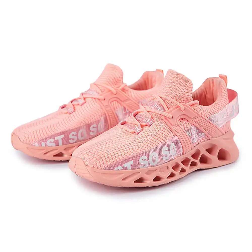 Red Super Lightweight Black Sport Shoes Skateboarding Mens Sneakers Lacing Boots Tenni Hyperbeast Snaeker Unusual