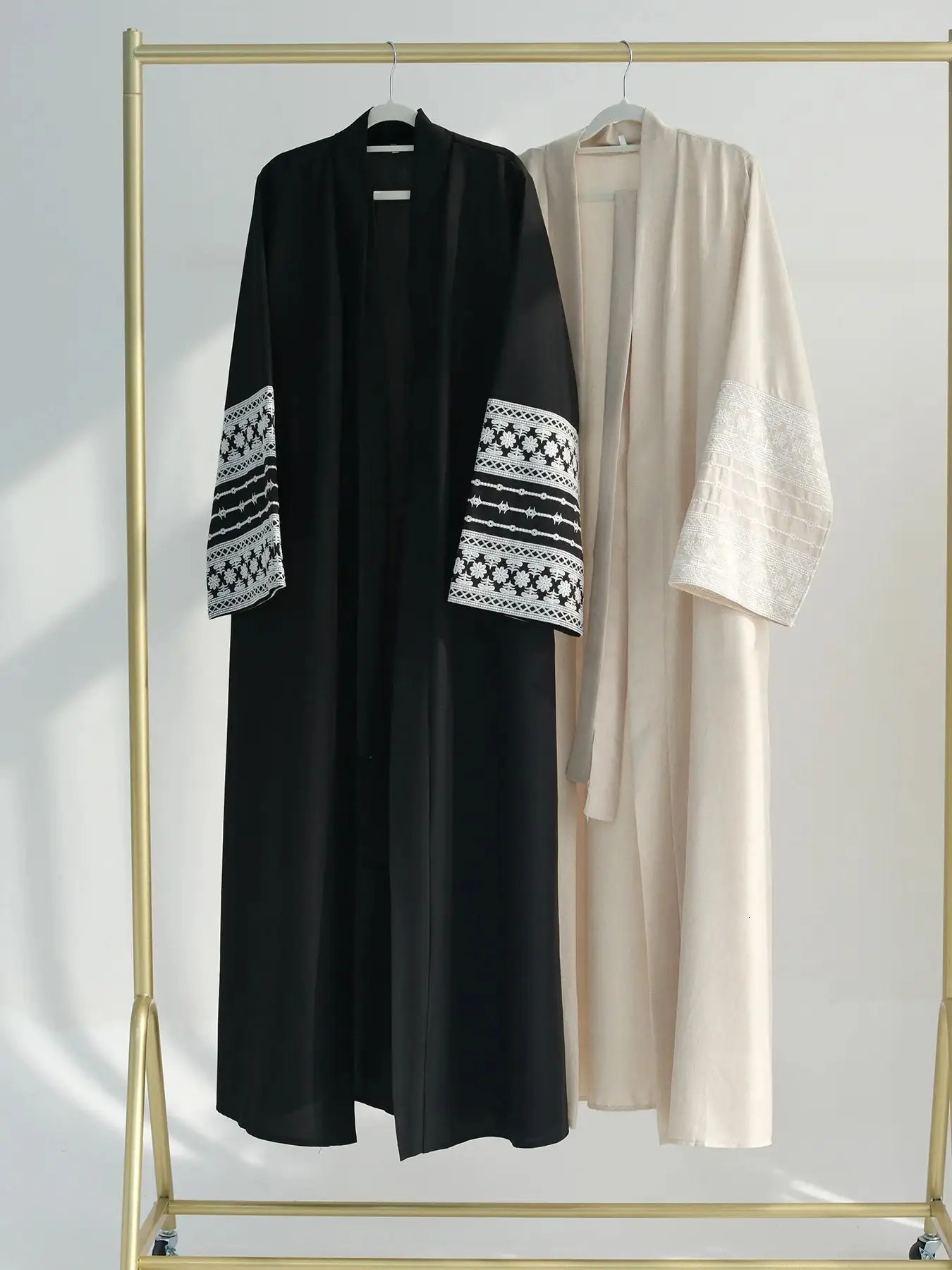 Fashion ed kimono oversized Muslim robe Syari womens fulllength clothing worship service Abaya with belt wy1946 250326