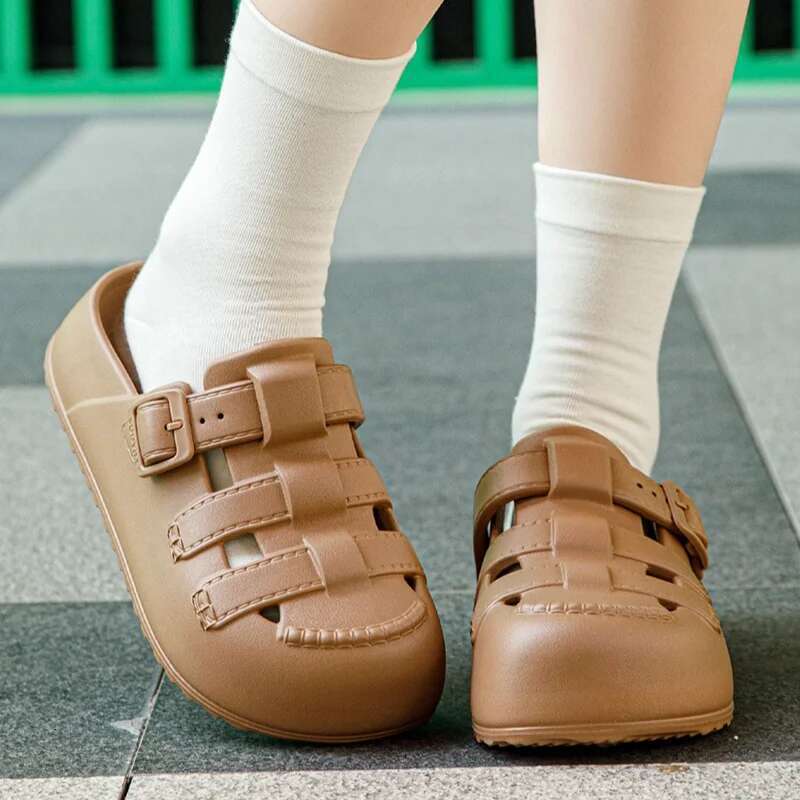 Fashion Hollow Out Platform Sandals Women Summer Thick Bottom EVA Clogs Garden Shoes Woman Buckle Strap Non Slip Slippers