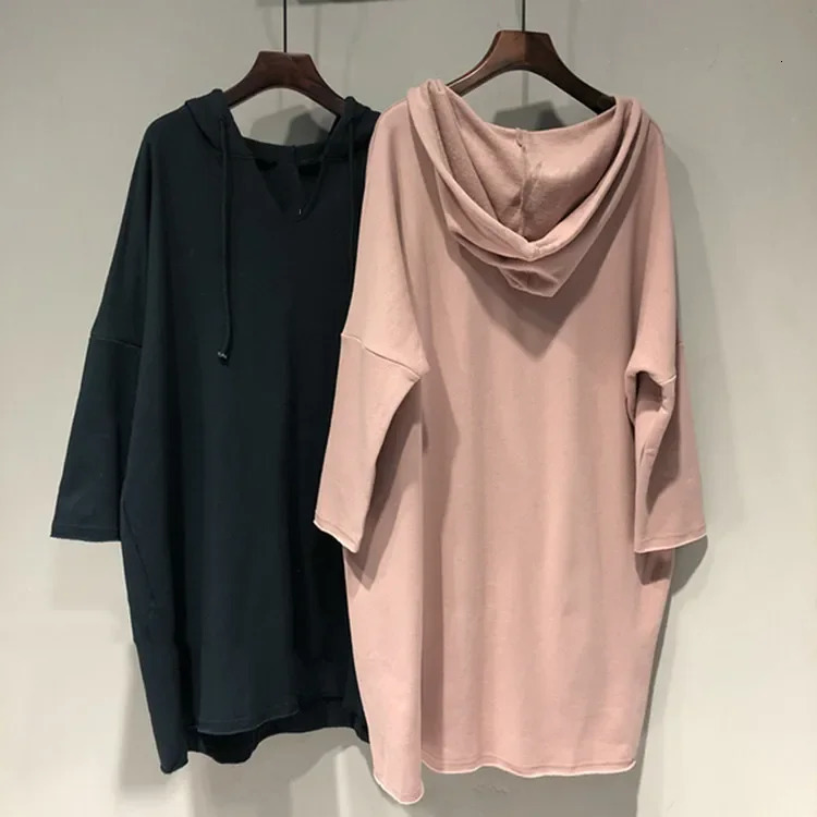 Womens hooded long sleeved sweatshirt with thin and loose style suitable for autumn arrivals comfortable lazy BF competition all in wool 250326