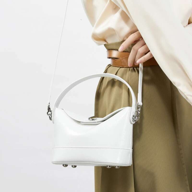 Toptrends Chic Genuine Leather Bucket Small Shoulder Bags For Women 2025 Designer Crossbody Purses White Ladies Handbags