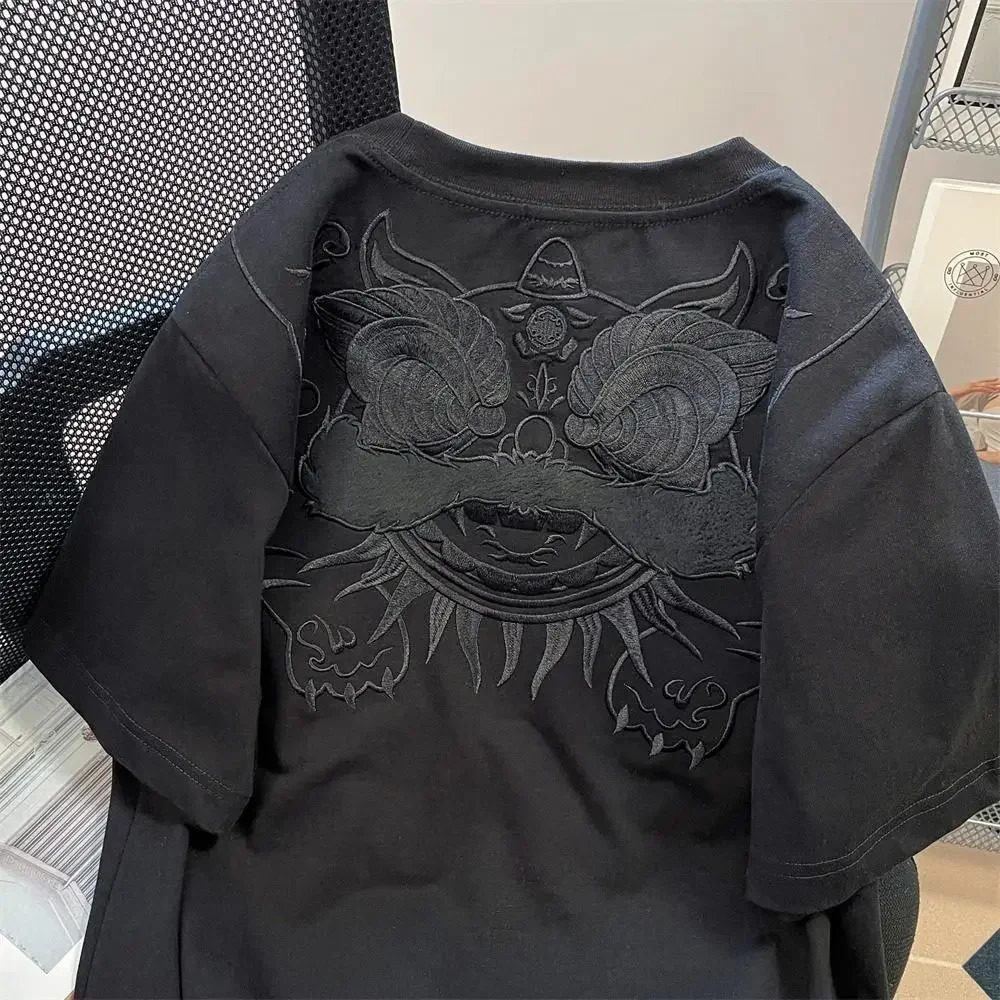 Gothic Embroidered Lion Dance TShirt | Summer Loose Oversized Cotton Tee Unisex Streetwear Graphic Short Sleeve off white 250318