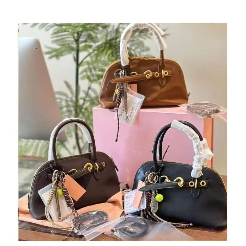 New Cowhide Buckle Handbag Retro Shell Shoulder Crossbody Bag