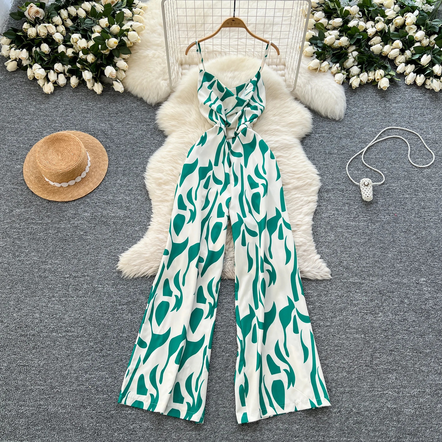 Casual full set spaghetti shoulder strap pocket printed swing collar sleeveless allows printing high waist wide leg loose jumpsuit 250326