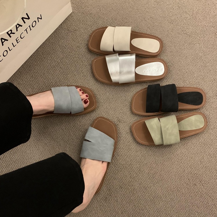 Free shipping 2025 new Slippers designer sandals womans casual ladies sliders Platform slipsole slippers woman outdoor Shoes