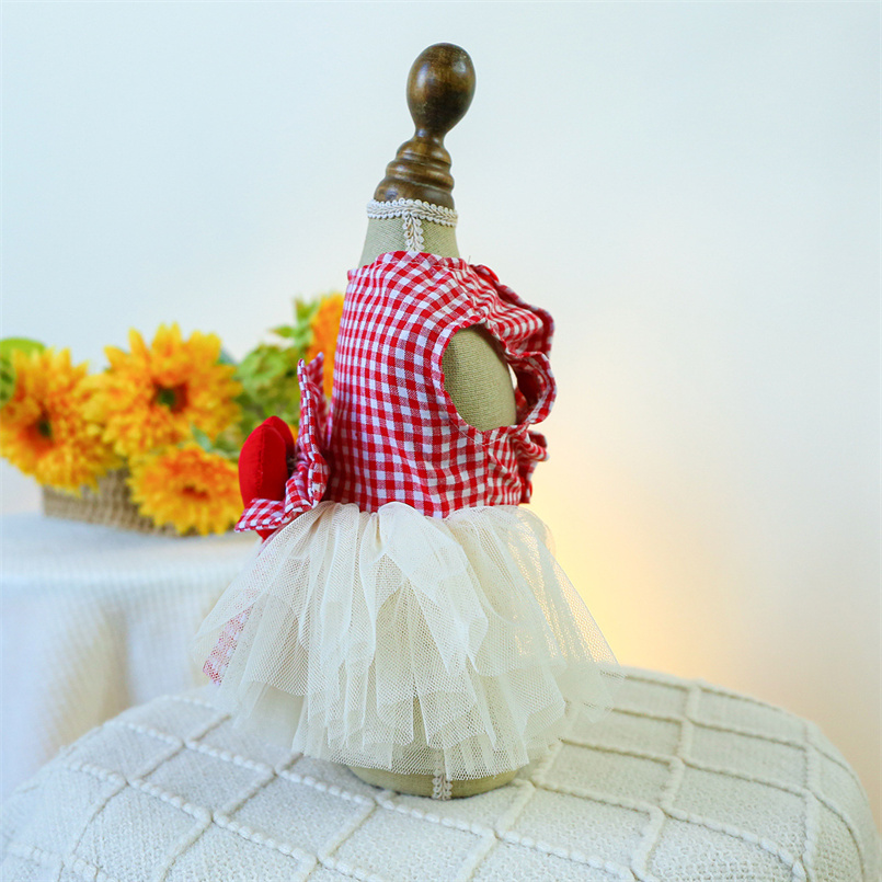 Heart Charming Pet Attire - Red and White Checkered Princess Gauze Skirt for Cats and Small Dogs