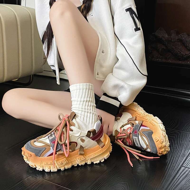 Designer Shoes Color Blocked Thick Soled Sports Shoes For Both Men And Women With Stylish And Casual Running Soles Enlarged Inner High Top Shoes And R