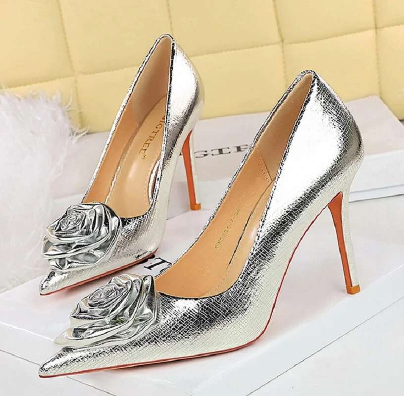BIGTREE Patent Leather wers Women Pumps Sexy Pointed Toe Thin Low Heels Wedding Elegant Party Shoes atos Mujer