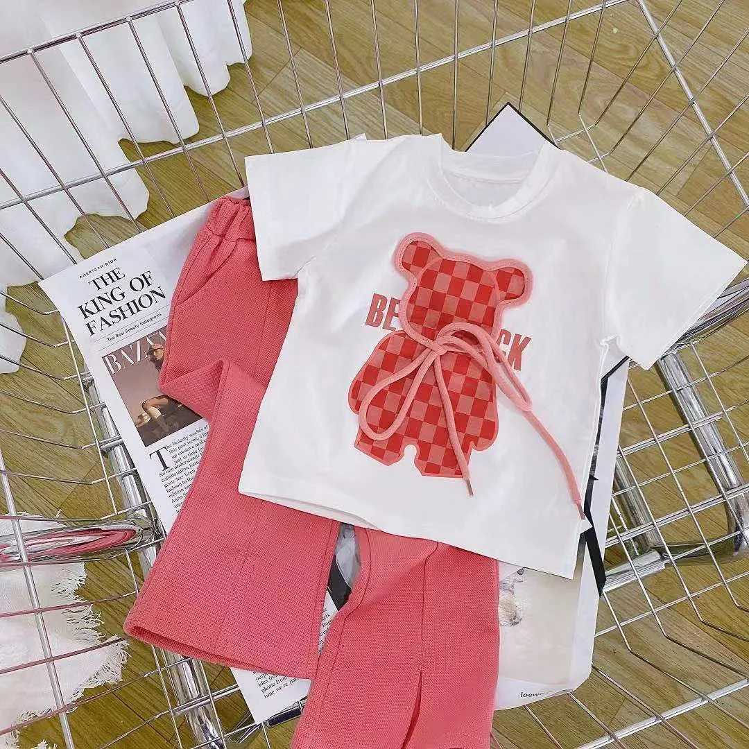 Summer baby girl clothing set childrens cartoon bear T-shirt and flat pants set childrens short sleeved topT250327