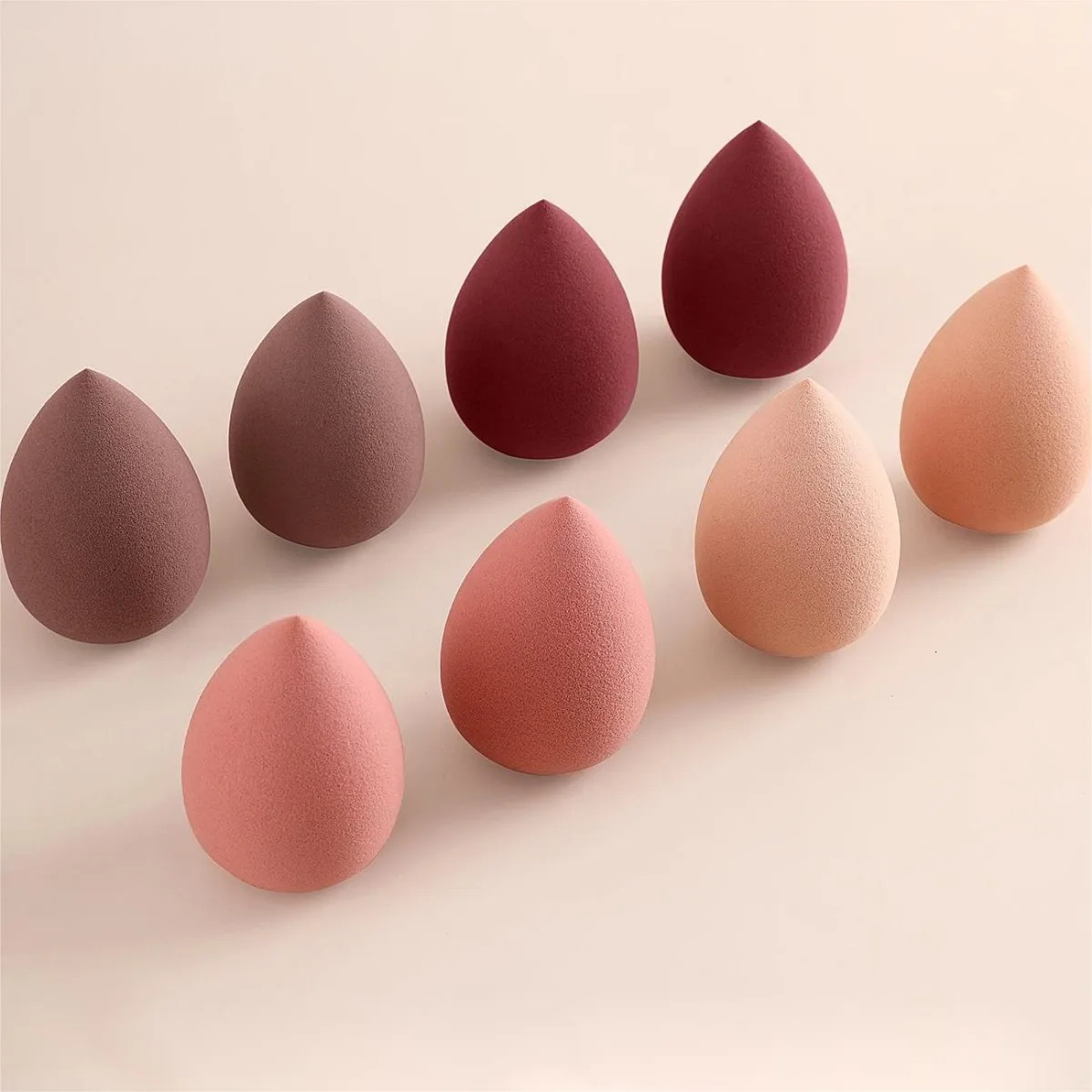 8 pcs Beauty Egg Set for Skin - Includes 3 High-Quality Makeup Sponges for Smooth and Even Application 250317