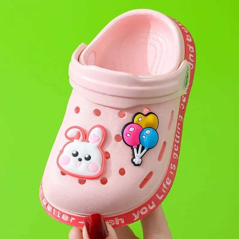 Slipper Summer childrens garden Clogs shoes for boys and girls beach sandals for children lightweight breathable cute cartoon slider baby slider S2532