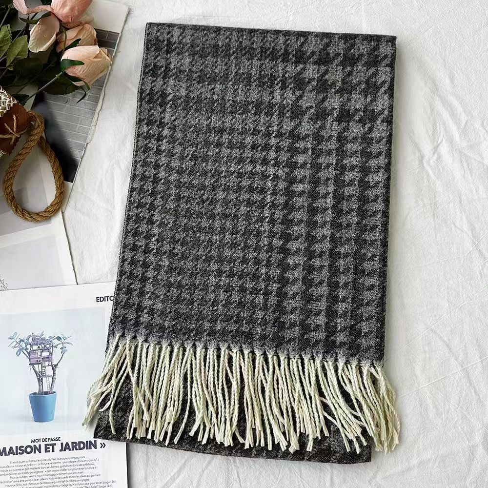 T362 autumn and winter scarf thickened versatile Korean version of the new style plaid student couple shawl warm neck scarf