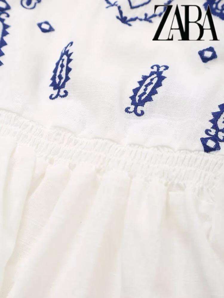 TRAF Womens Ethnic Style Embroidery Literature Long Sleeve Shirt Vintage Temperament V-Neck Womens Fashion Loose Peplum Shirt 250326