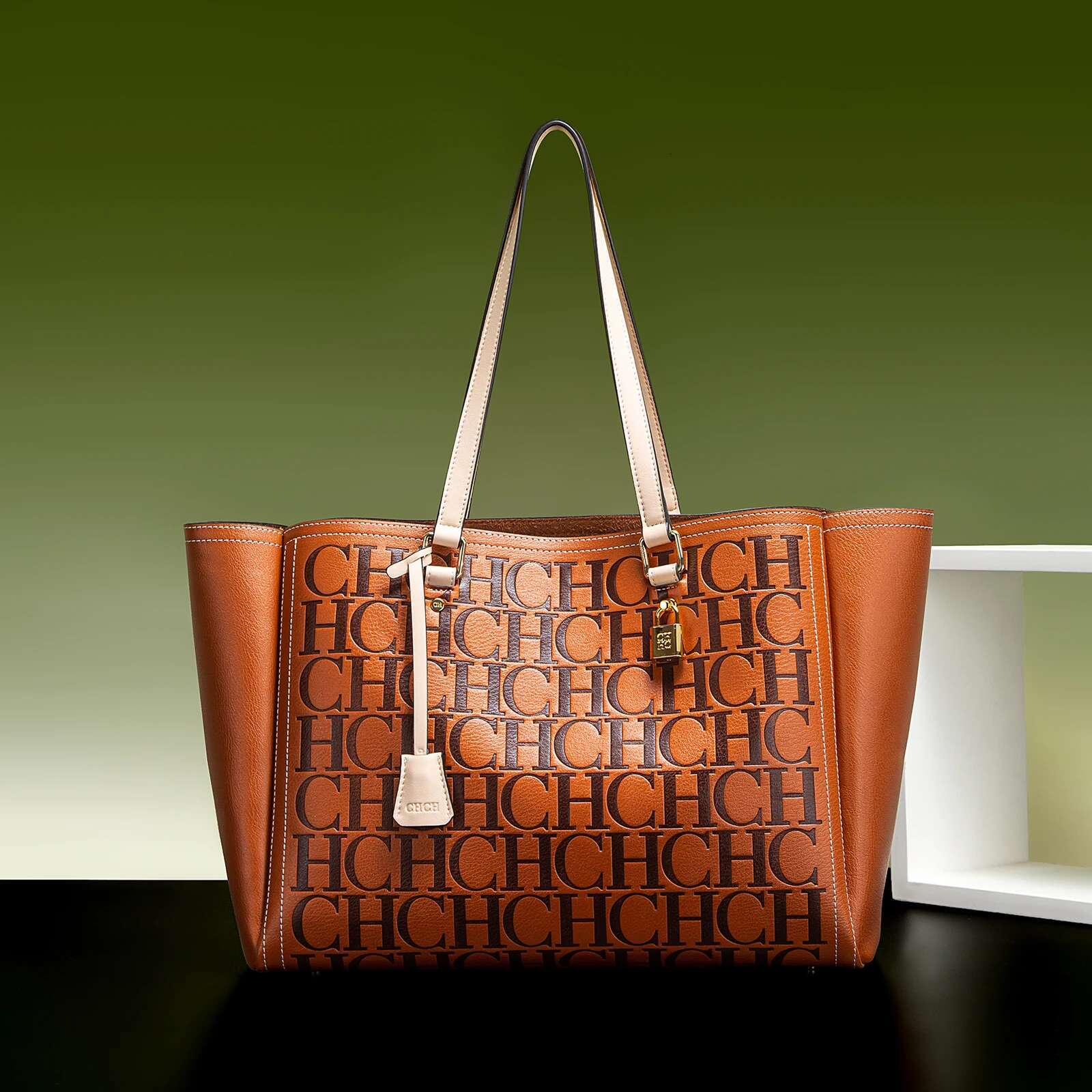 Classic Solid Color Letter Retro Women's New Handheld Shoulder Bag With Large Capacity For Business Shopping And Commuting