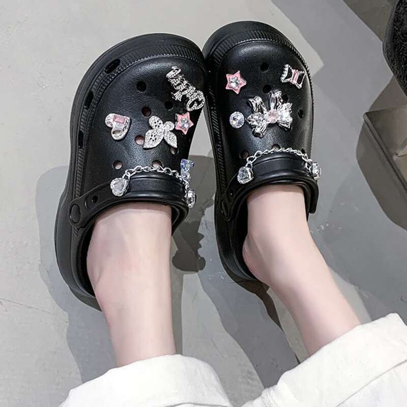 2025 Summer New Anti slip Designer Fashion Garden Shoes for Women, Comfortable Thick Bottom Beach Sandals for Women