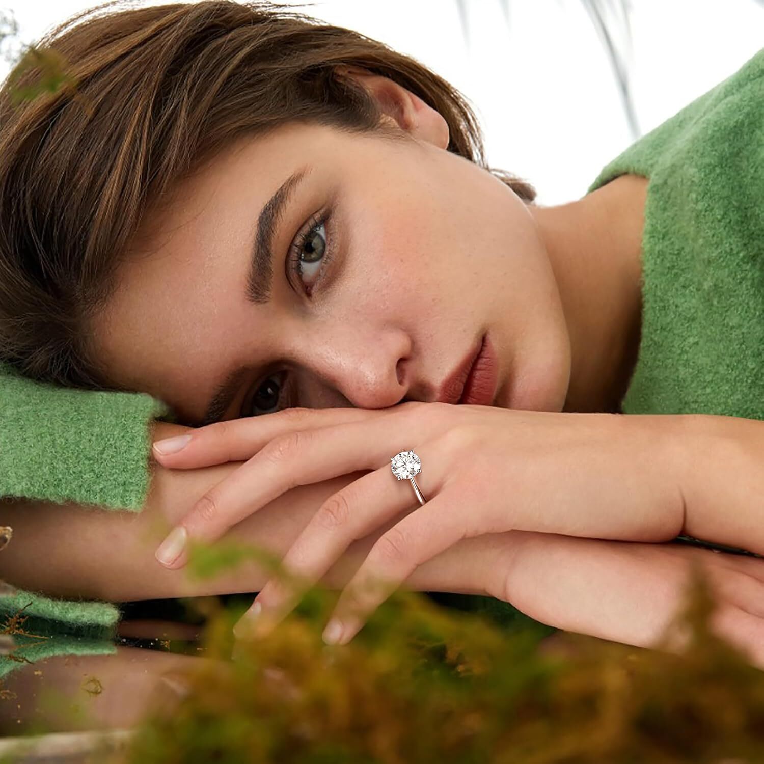 Turandoss Moissanite Rings for Women 23ctR oundD C olorV VS1C larityE ngagementR ings1 4KW hiteG oldV ermeil4 P rongK nifeE dgeM oissaniteS olitaireR 