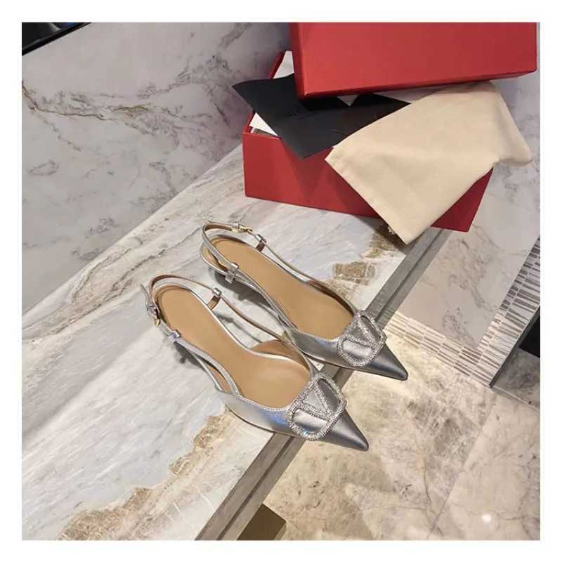 Autumn Fi New Sexy Banquet Cfortable Solid Color Pointed To Wens High H Pointed Metal Button Party Carnival Y250327
