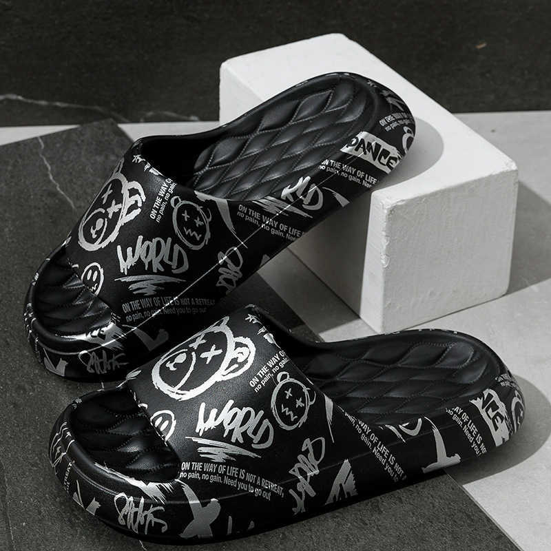 Slipper New violent bear graffiti slippers for summer home use wearing cartoon slippers indoors and outdoors couples poop feeling slippers S25326