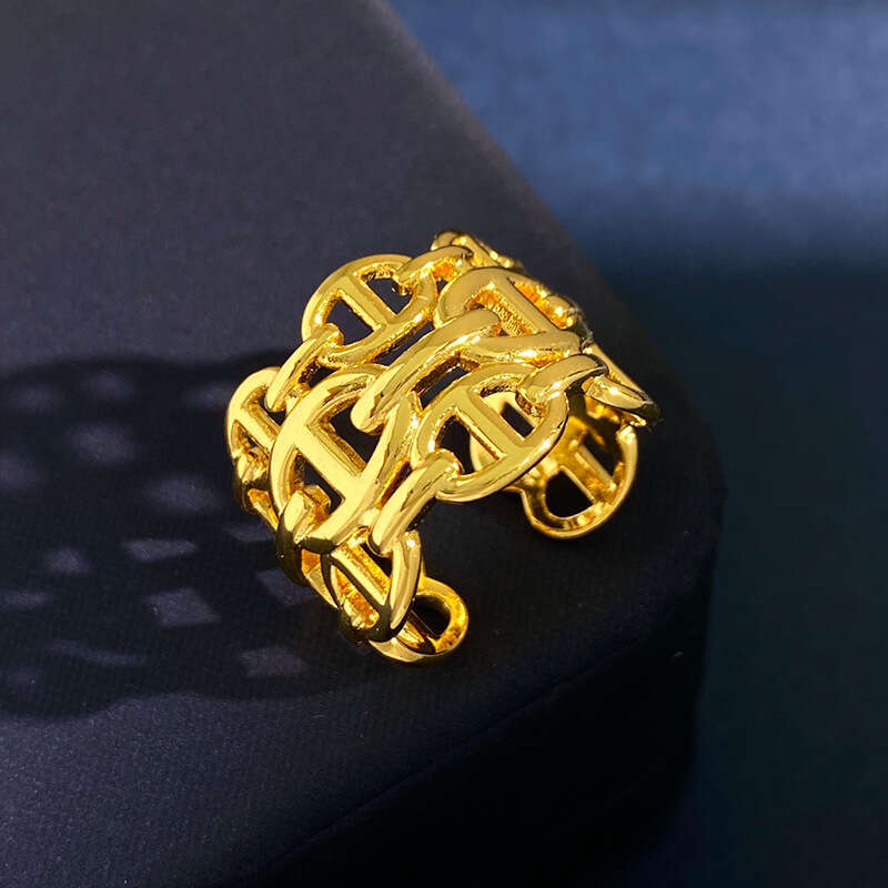 Trendy and fashionable three-layer pig nose Japanese C-shaped wide opening INS cold style stacked eating ring bracelet
