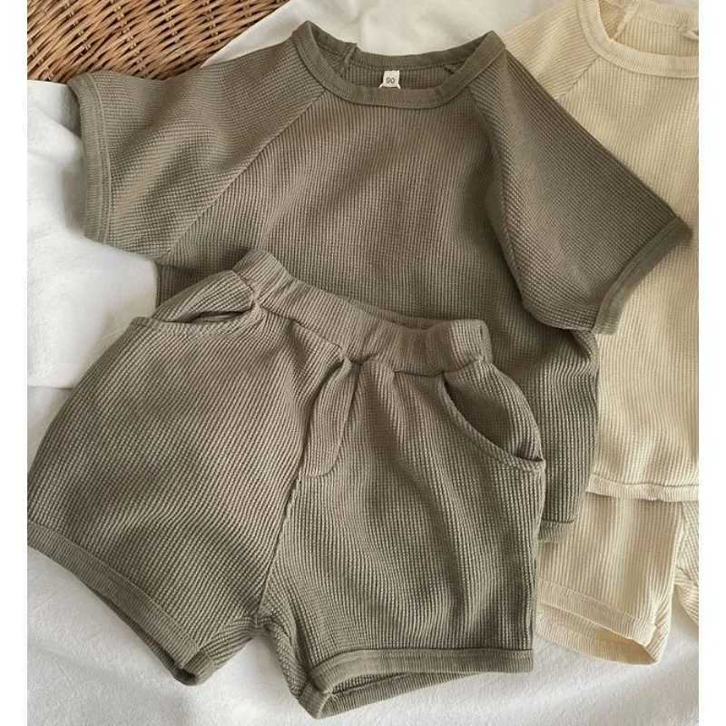 Summer and Autumn Childrens Clothing Set Korean Style Boys and Girls Short Sleeve Baby Casual Childrens Simple Solid Color Two Piece SetT250327