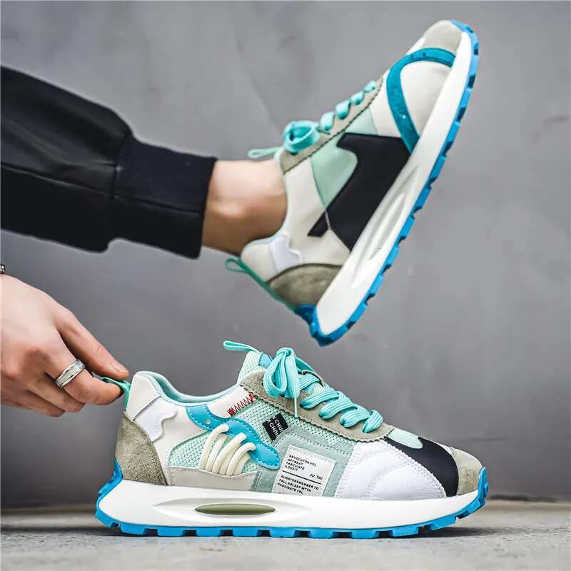 Designer Shoes Fashion Niche Design Soft Thick Sole Casual Men's Platform Fashion Thick Sports Shoes Multifunctional Walking Shoes White Shoes