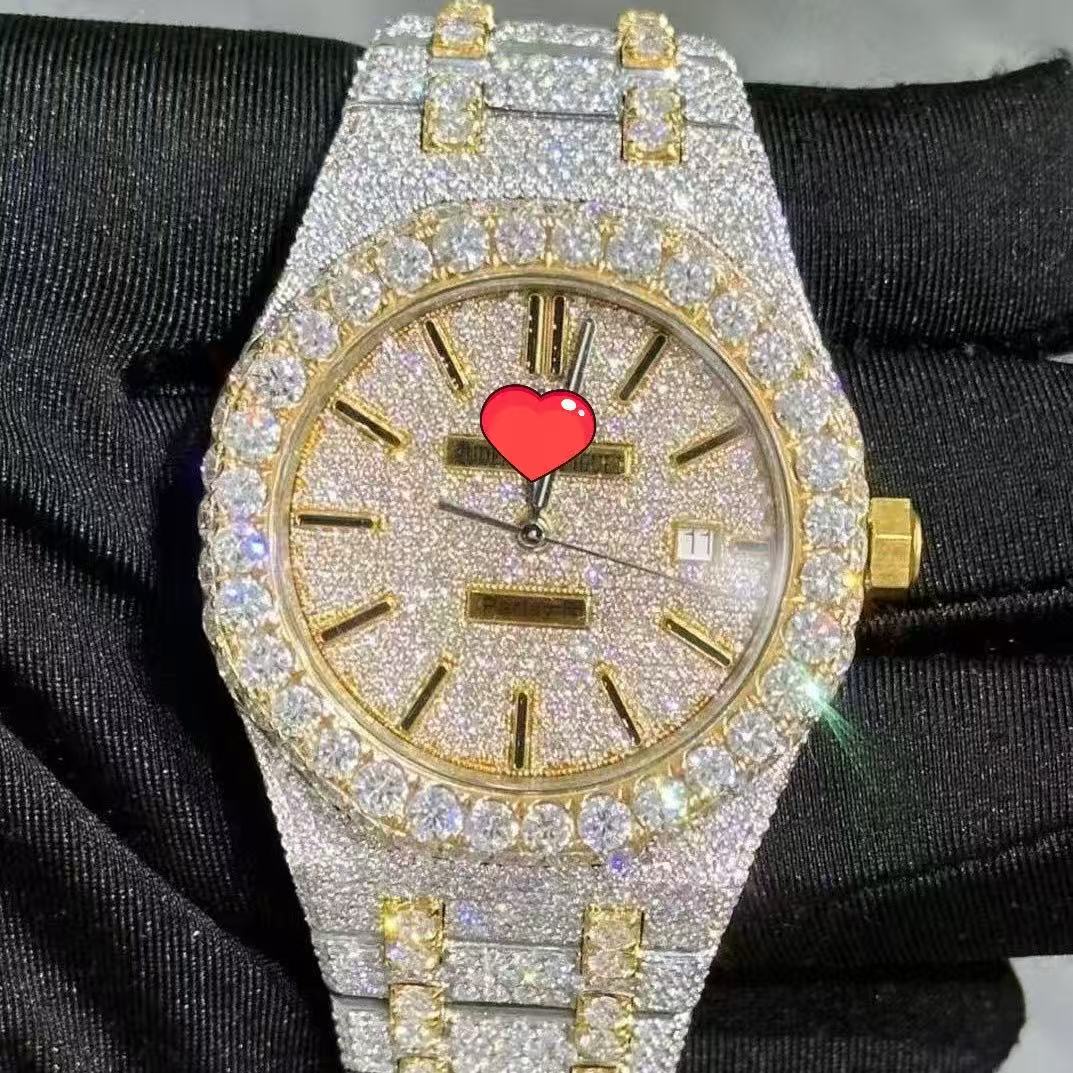 Men's Premium AAAA+ VVS Grade Moissanite Studded Iced-Out Watch - High-Quality Timepiece