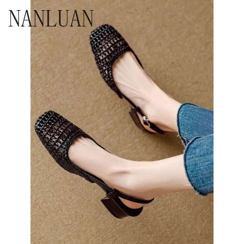 Boutique Summer New Style Simple Solid Color Thick Heel Women's Shoes High Quality Slip-on Casual Sandals
