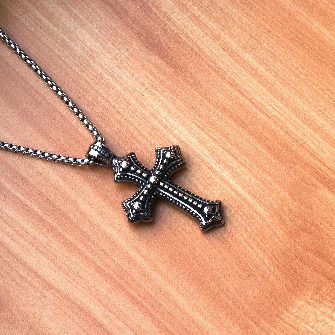 Retro Hip Hop Titanium Cross Necklace - Essential Punk Pendant for Trendy Men
