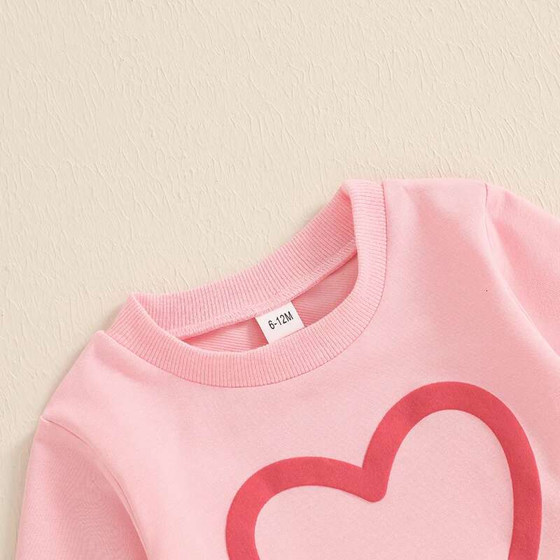 Ddmyshoesvip Girls Heart Print Sweatshirt With Long Sleeves Cozy Pullover Autumn Adorable Toddler Top For Cute Fall Outfit