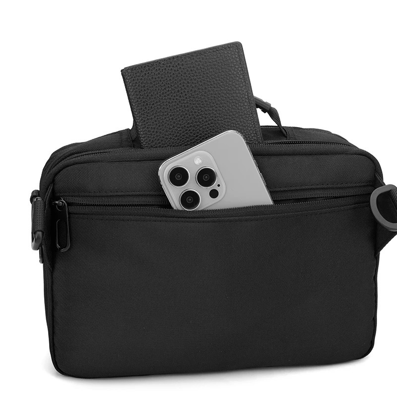 Japanese simple shoulder bag mens casual level messenger waterproof trend camera business parcel bread 250326
