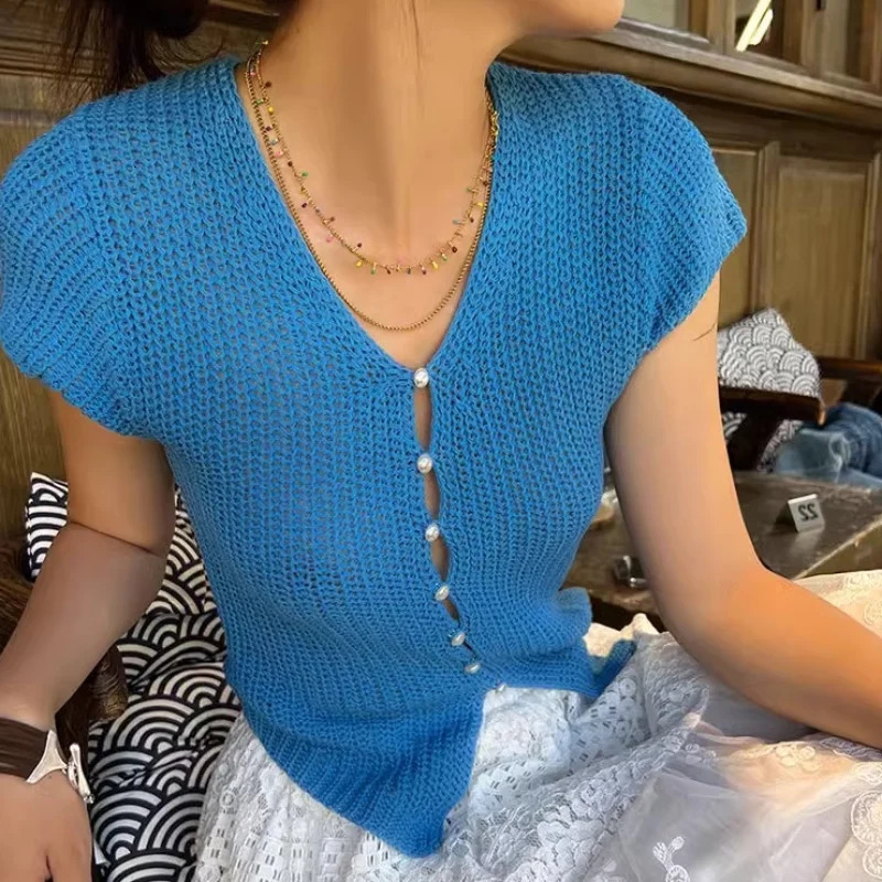 Short sleeved knitted cardigan womens casual top button springsummer Vneck slim crop 250326