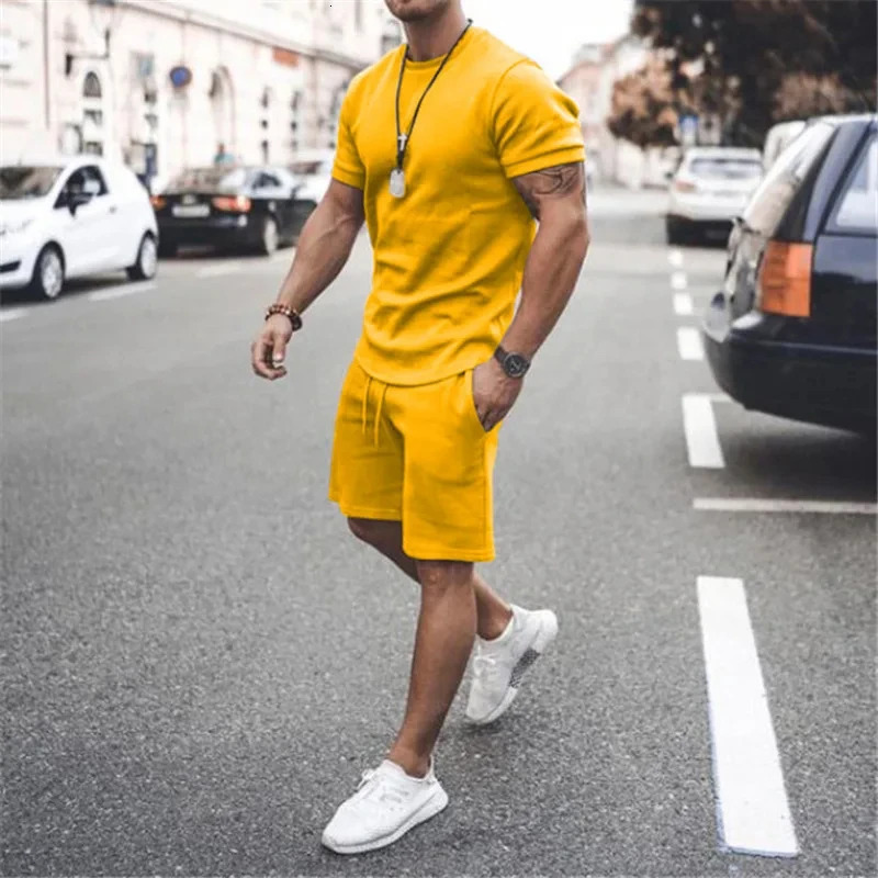 Solid color European and American mens 13 summer short sleeved Tshirtshort 2piece casual sports set 250327