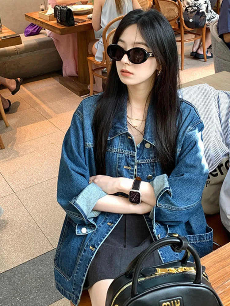 Simple casual loose denim jacket for women with large pockets retro collar long sleeves fully matched Coats chic 250326