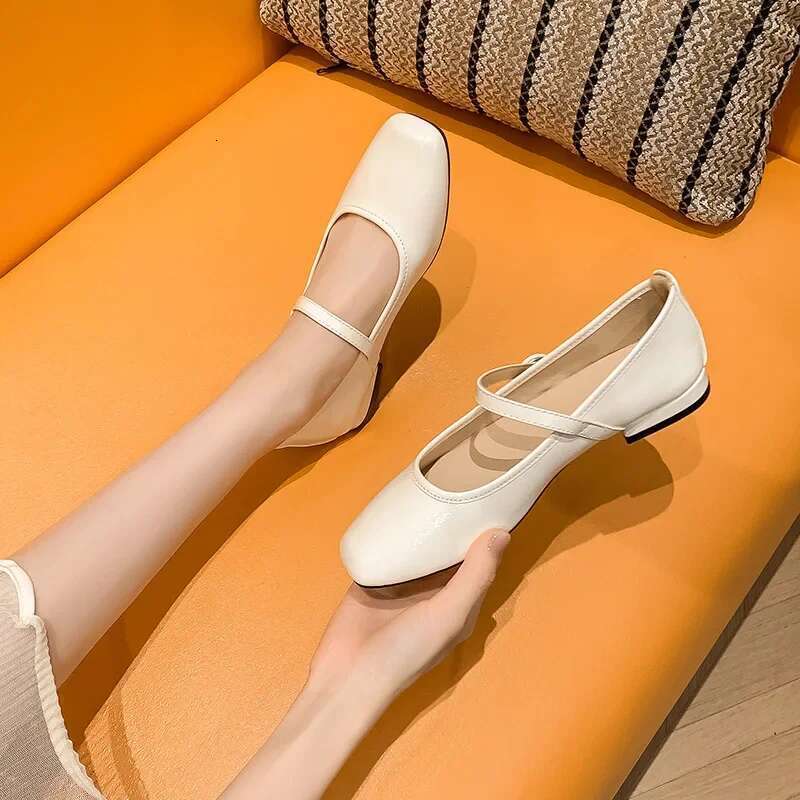 Women Mary Jane Ballet Round Toe Glossy Leather Flats Female Dance Ballets Party Ball Bridal Wedding Shoes