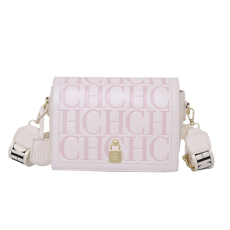 design bag 2025 style small square bag with single shoulder and diagonal wide shoulder strap fashionable and trendy