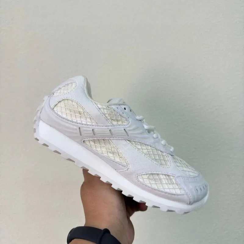 Brand Casual Shoes Fashion Women Mesh Lace Up Sneakers Designer Female Outdoors Walking Round Toe String Bead Comfort SneakersC250327