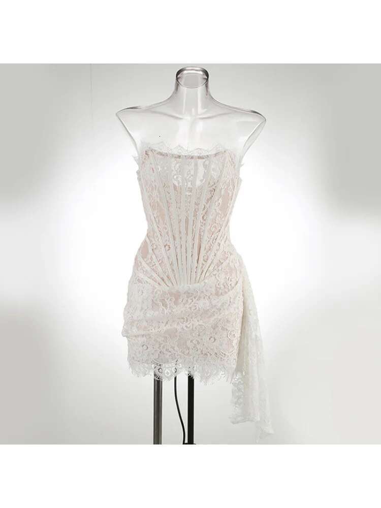 Dongdumaoyi High End Pure Mesh Jurk Hot Girl Wear Tube Top Cinched Taille Figuur Flatterende Kanten Skinny Schede