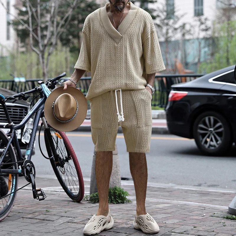 2024 summer mens loose casual sportswear highquality jacquard Vneck short sleeved twopiece clothing 250326