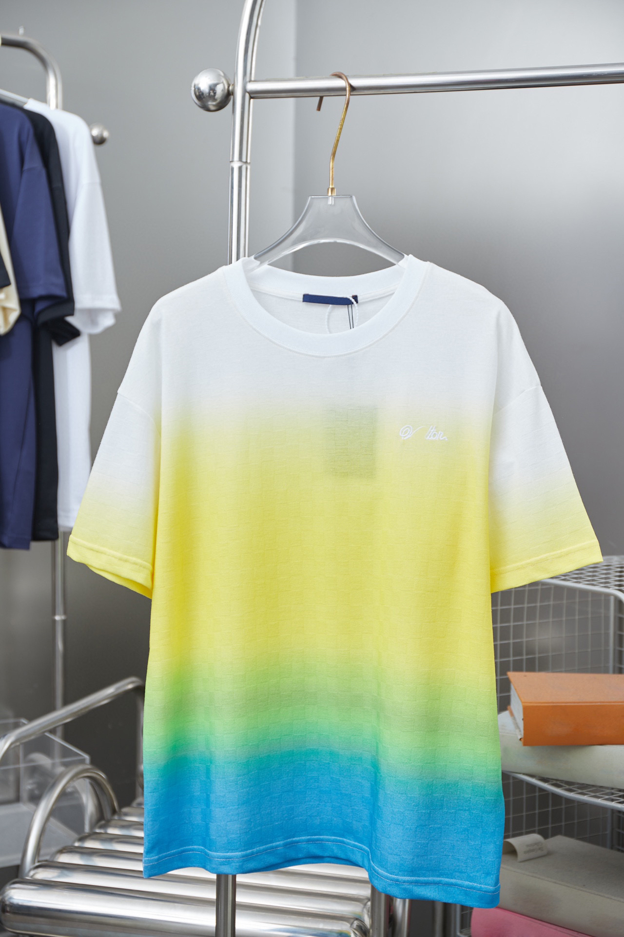 2025 Tees Mens Designers T Shirt Man Womens tshirts With Letters Print Short Sleeves Summer Shirts Men Loose Tees Asian size S-XXXL 225