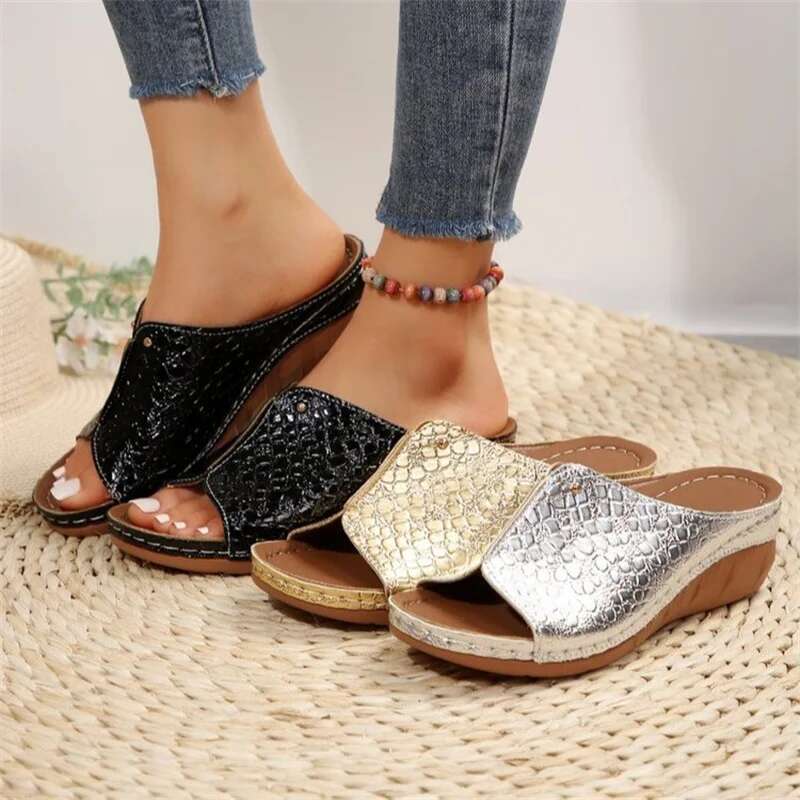 2025 Summer New Wedge Women's Retro Toe Designer Fashion Thick Bottom Sandals Thick Gladiator Shoes