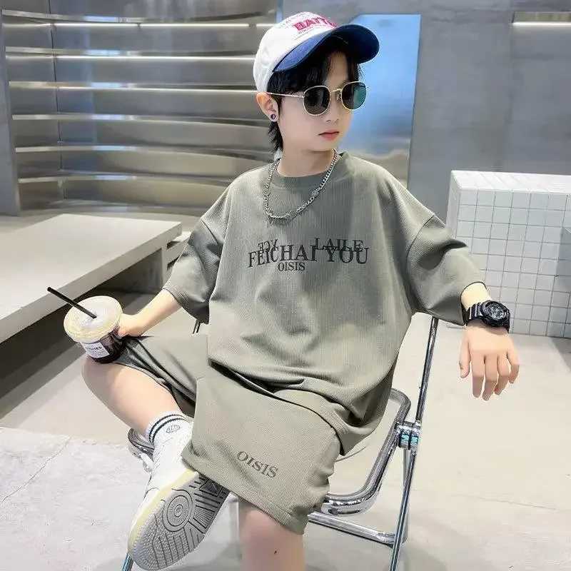 Childrens boutique clothing boys summer letter zipper T-shirt and shorts 2-piece set youth boys sportswear gym track and field clothing 6-16yT250327