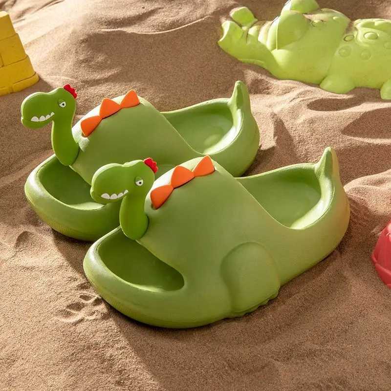 Slipper Summer dinosaur slider for children aged 3-15 boys and girls family shoes summer cartoon bathroom anti slip slider for teenagers family slider