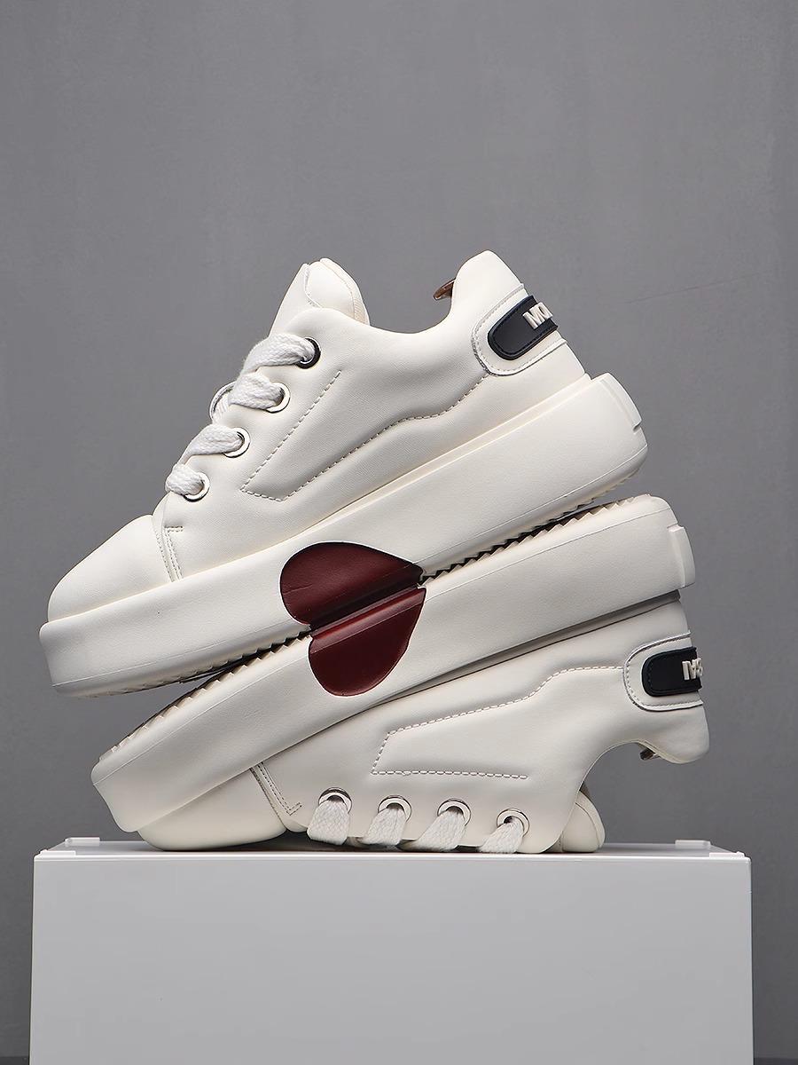 2025 New Men's Casual Sneakers Versatile Running Lifestyle Shoes for Men Trendy Retro Athletic Shoes for Students size 39-44
