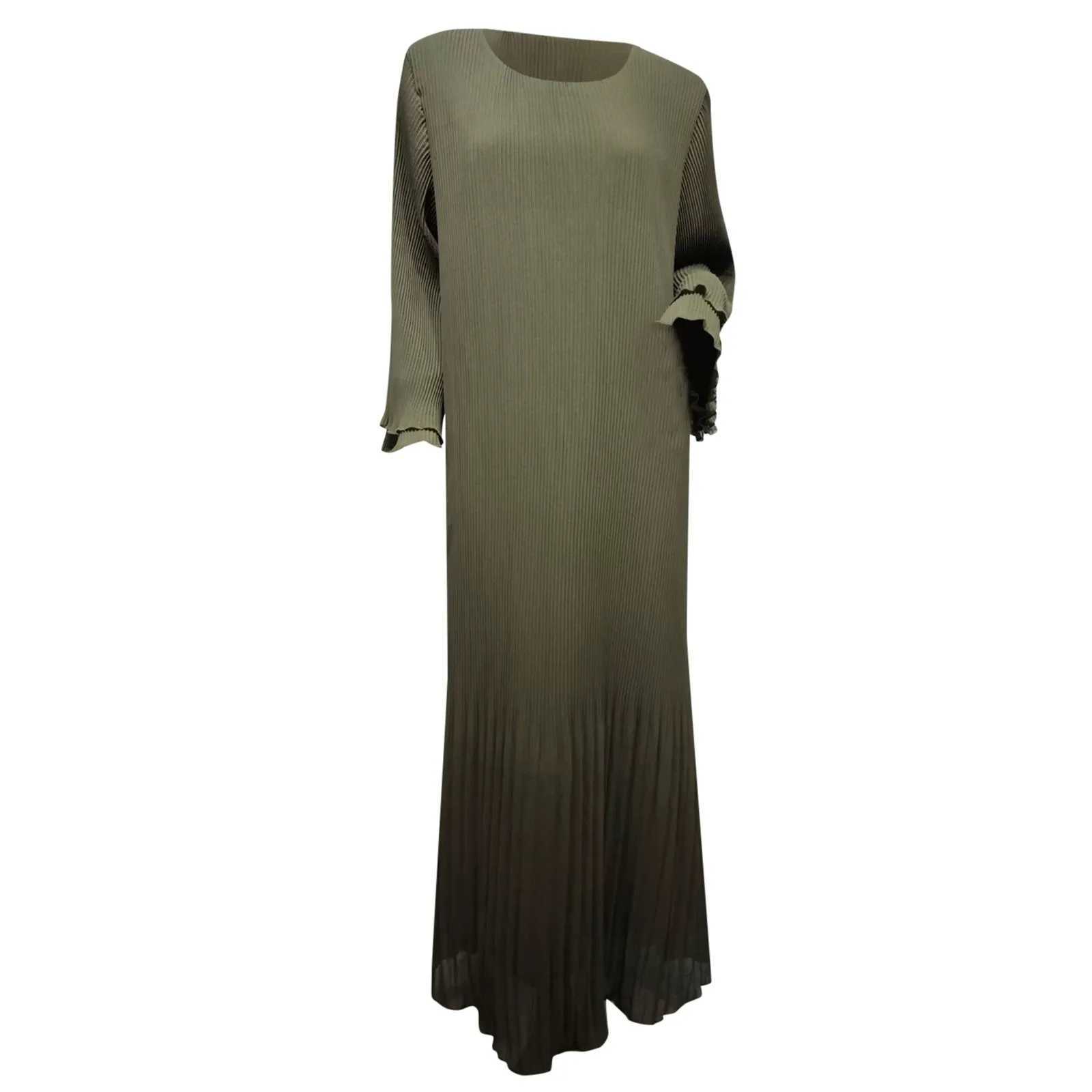 Women Muslim Modest Closed Pleated Dresses Long Slve Abaya Kaftan Basic Islamic Eid Clothes Dress Musulmane Femme Vestidos New X2505141