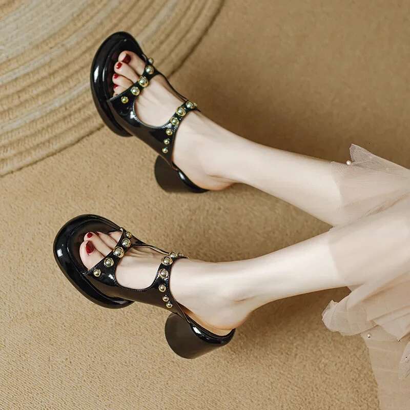 Open Toe Thick Heel Rivet Slippers Summer New Outdoor Fashion Women Comfort Platform Shoes Slides Casual Footwear