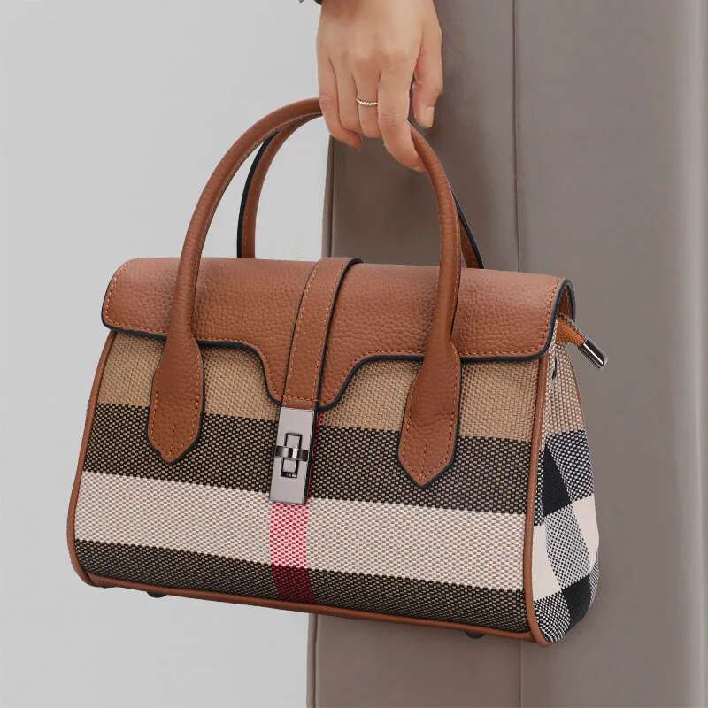 Checkered Pattern Women's Handbag New Fashionable Canvas With Cowhide Single Shoulder Crossbody Bag