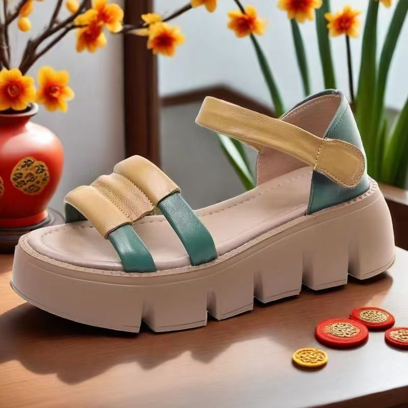 Sponge cake platform sandals summer fashion matching color foot massage outdoor anti-skid deodorant personality cool slippers