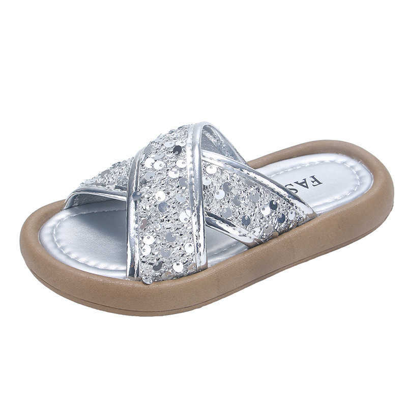 Slipper Childrens slippers womens summer new fashion Korean version little girl princess wearing non slip soft bottom girls cool slippers flat bottom 