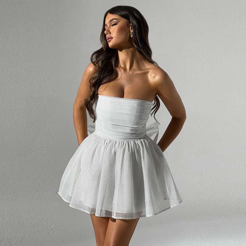 Dongdumaoyi Nieuwe Strapless Elegante En Stijlvolle Cocktailjurk Van Tule Voor Dames Met Rugloos Ontwerp